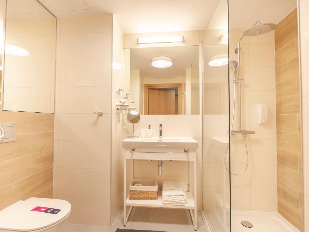 Vacationclub - Seaside Apartament 410 Kolobrzeg Bagian luar foto